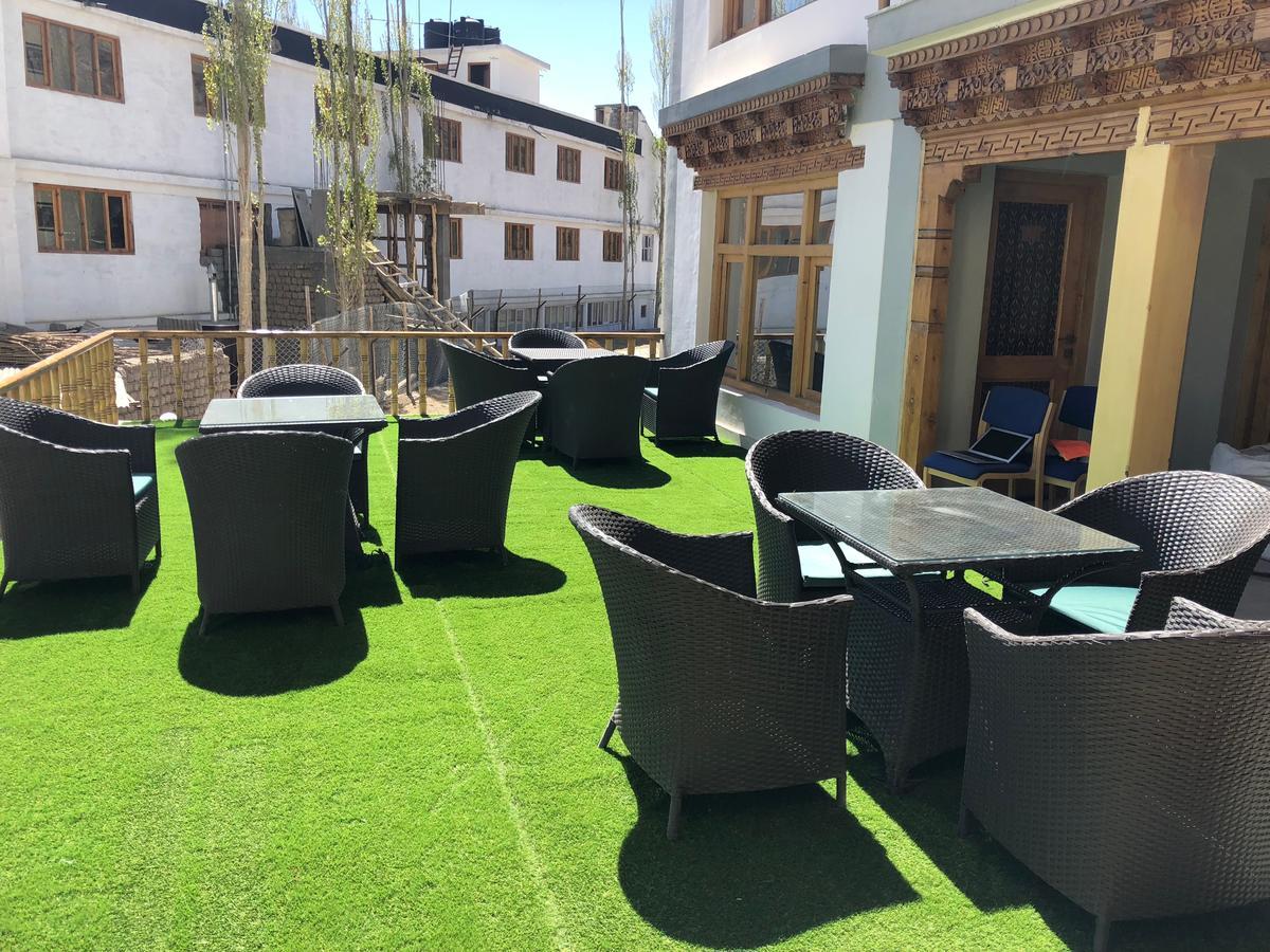 Raybo Hostel Leh Kültér fotó
