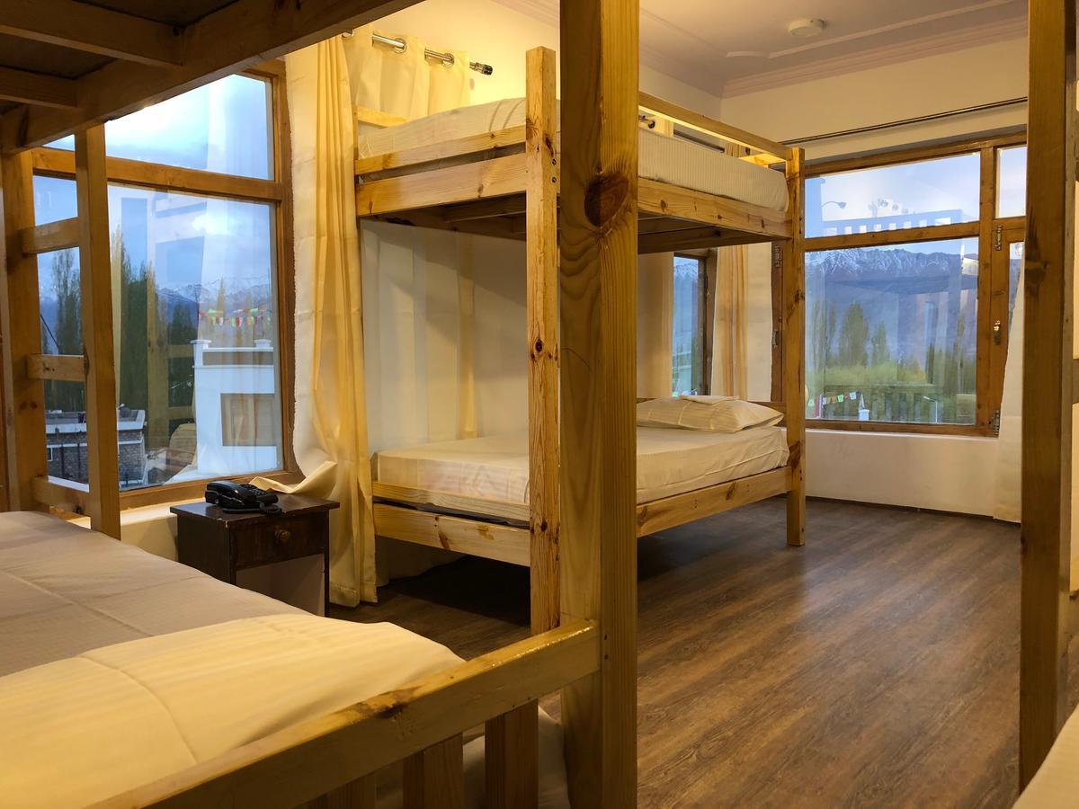 Raybo Hostel Leh Kültér fotó