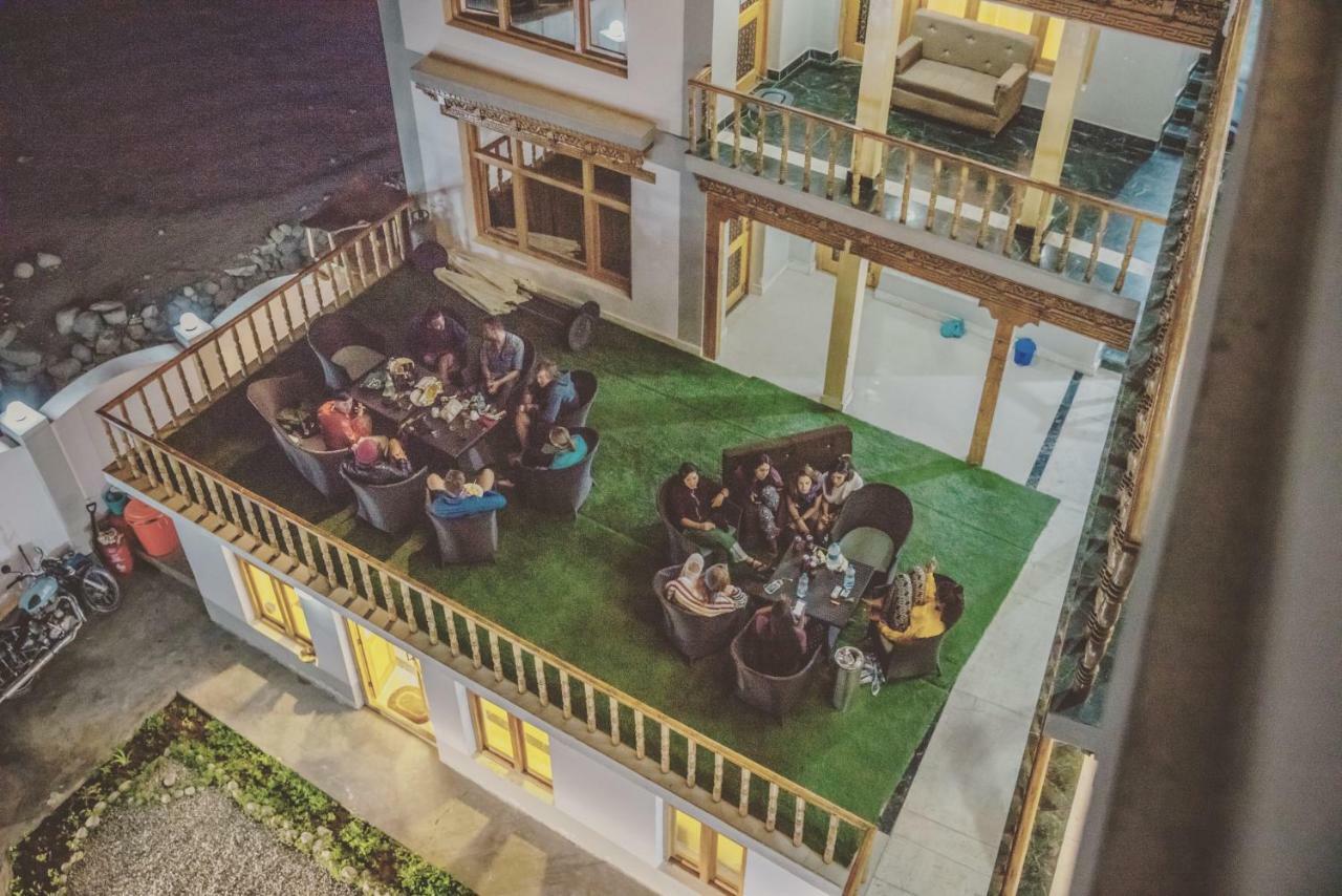Raybo Hostel Leh Kültér fotó